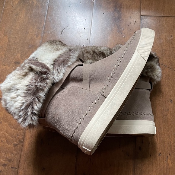 TOMS Vista Suede Boots 8.5 - Picture 10 of 10